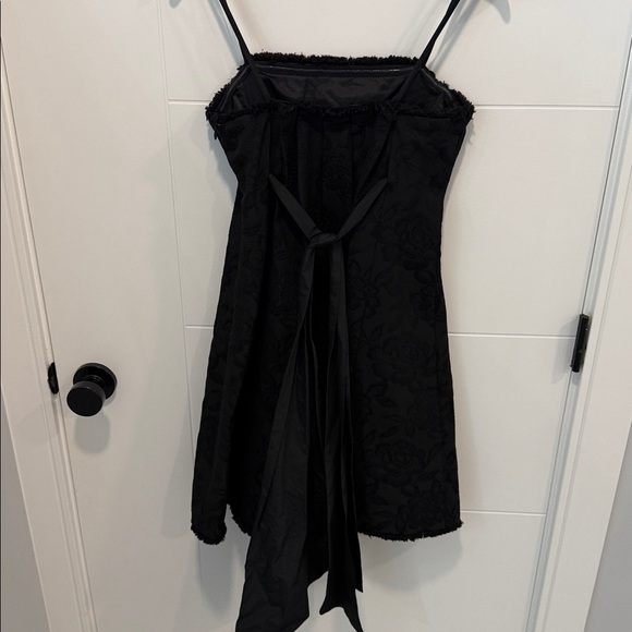 BCBGMaxAzria Black Textured Spaghetti Strap Dress size 4 - Picture 7 of 8